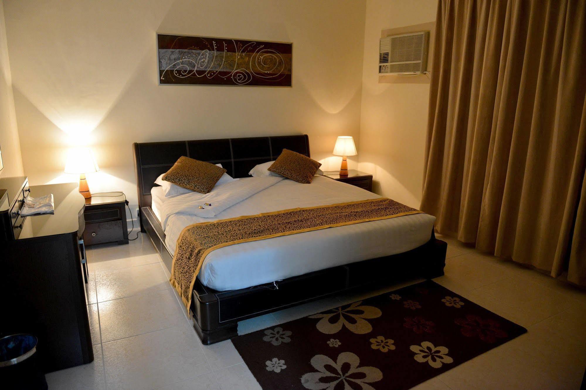 Al Mawasem Al Arbaa Aparthotel Al Al Jubail Kültér fotó